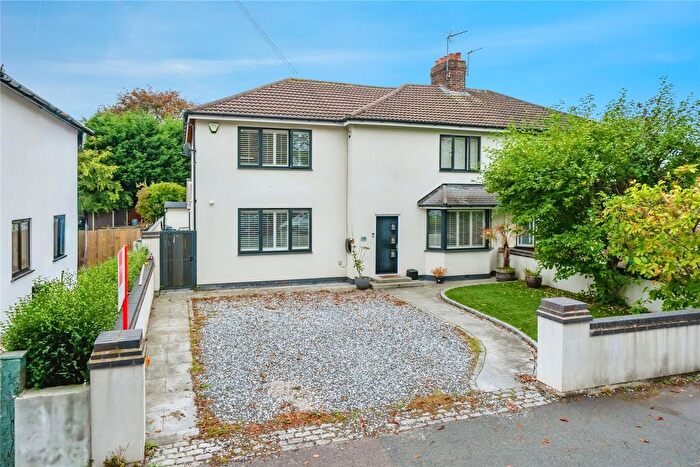 3 Bedroom Semi-detached House For Sale In Liverpool Road, Warrington, Cheshire, WA5