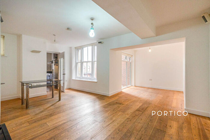 2 Bedroom Flat To Rent In Romford Road, Stratford, London, E15
