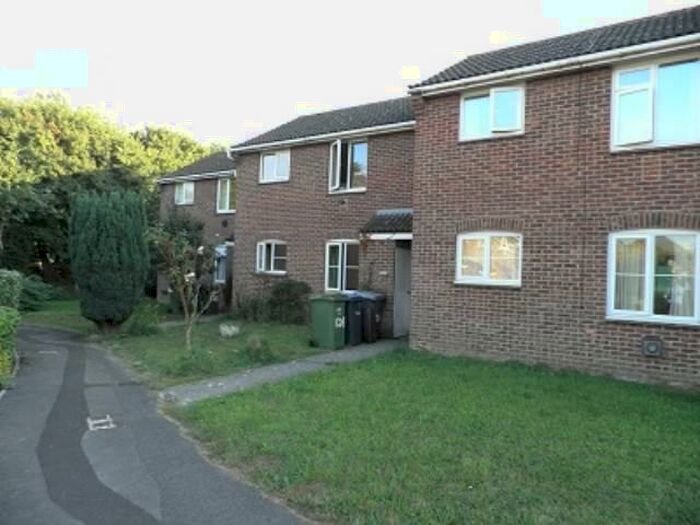 1 Bedroom Flat To Rent In Alderton Way, Trowbridge, Wiltshire, BA14