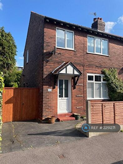 3 Bedroom Semi-Detached House To Rent In Maxwell Avenue, Stockport, SK2