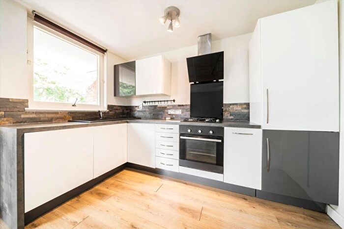 1 Bedroom Flat For Sale In Mary Datchelor Close, Camberwell, SE5