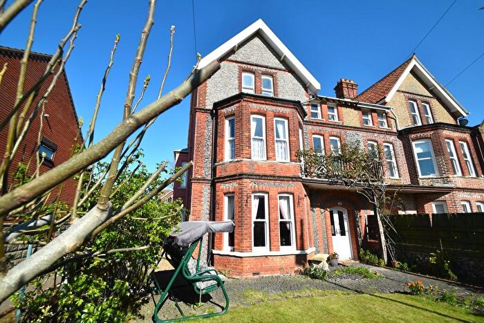 6 Bedroom Semi Detached House For Sale In The Boulevard, Sheringham, NR26