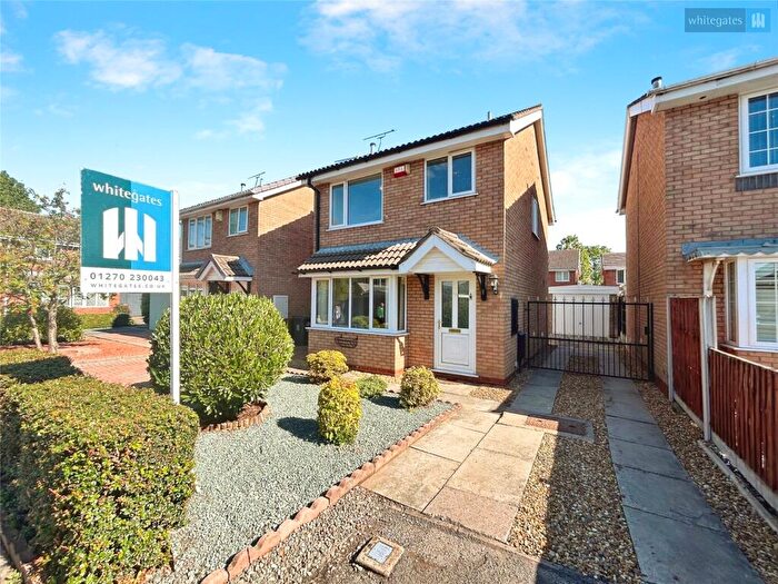 3 Bedroom Detached House For Sale In Melrose Drive, Crewe, Cheshire, CW1