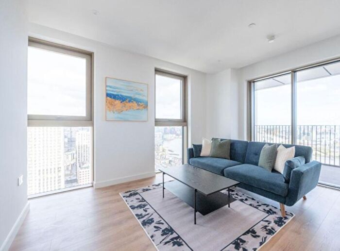 2 Bedroom Apartment To Rent In Marsh Wall, London, E14