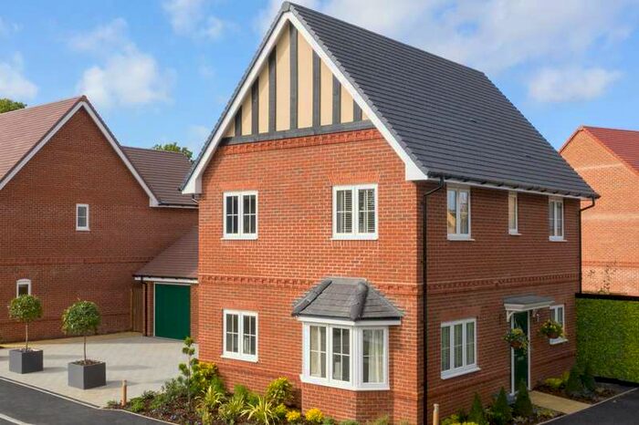 3 Bedroom Detached House To Rent In Finchwood Park, RG40