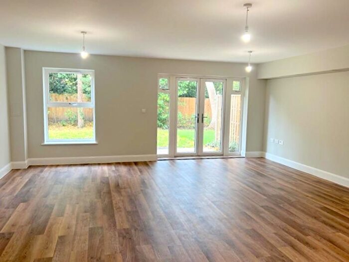 2 Bedroom Flat For Sale In Evreham Road, Iver, SL0