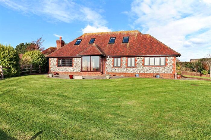 4 Bedroom Detached House To Rent In Hailsham Road, Herstmonceux, BN27