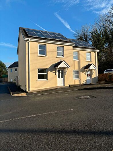 2 Bedroom Semi-Detached House To Rent In Clos Y Delfryn, Tumble, Llanelli, SA14