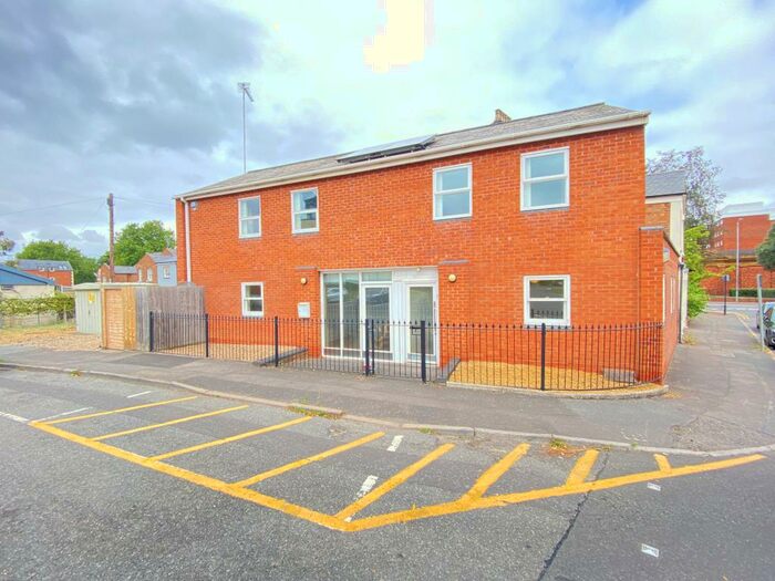 7 Bedroom Terraced House To Rent In Station Approach, Leamington Spa, CV31