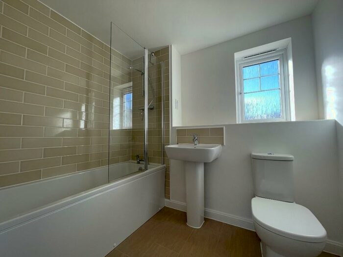 2 Bedroom Flat To Rent In Martell Drive, MK42