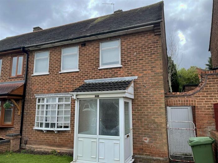 3 Bedroom Semi-Detached House To Rent In Wildtree Avenue, Wolverhampton, WV10