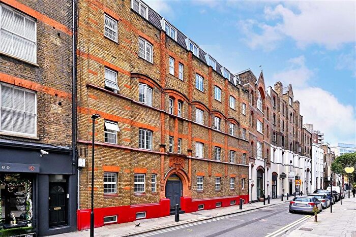 3 Bedroom Flat To Rent In Macklin Street, Covent Garden, WC2B