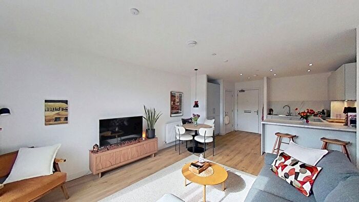 1 Bedroom Flat To Rent In Temple Park Crescent, Edinburgh, Midlothian, EH11