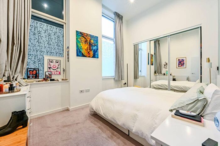 2 Bedroom Flat To Rent In Casbeard Street, Finsbury Park, London, N4