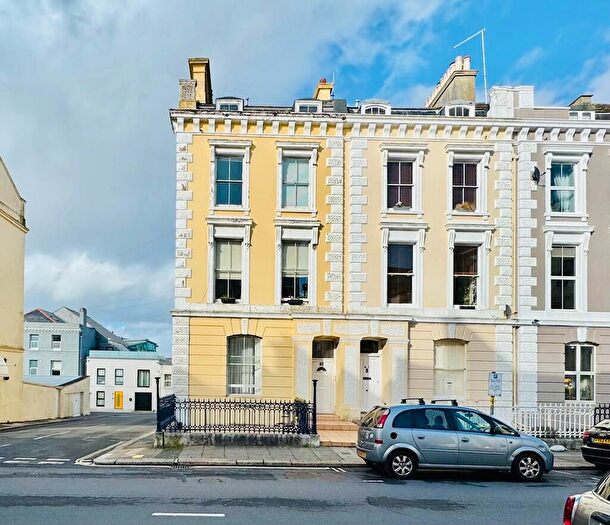 1 Bedroom Flat To Rent In Citadel Road, Plymouth, PL1