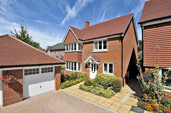 4 Bedroom Detached House For Sale In Godalming, GU7