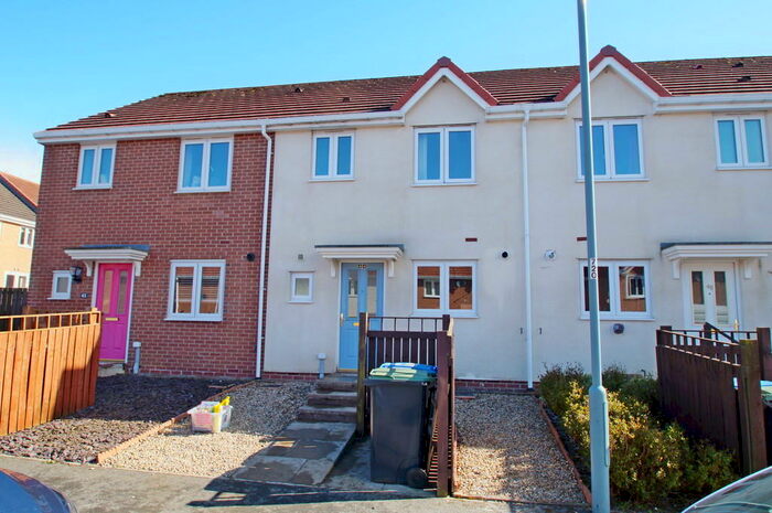 3 Bedroom Terraced House To Rent In Hilltop View, Langley Park, DH7