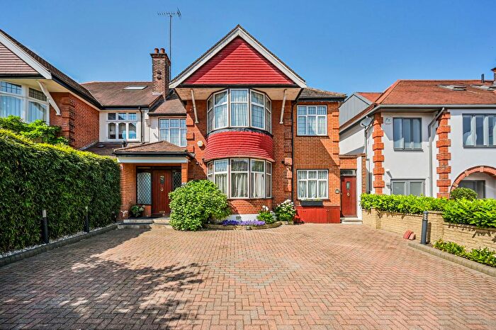 5 Bedroom Property For Sale In Church Vale, East Finchley, London, N2