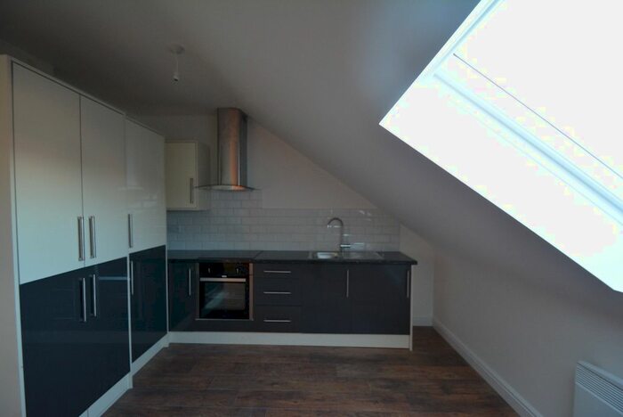 1 Bedroom Flat To Rent In Lincoln Court, Lincoln Road, Peterborough, PE1