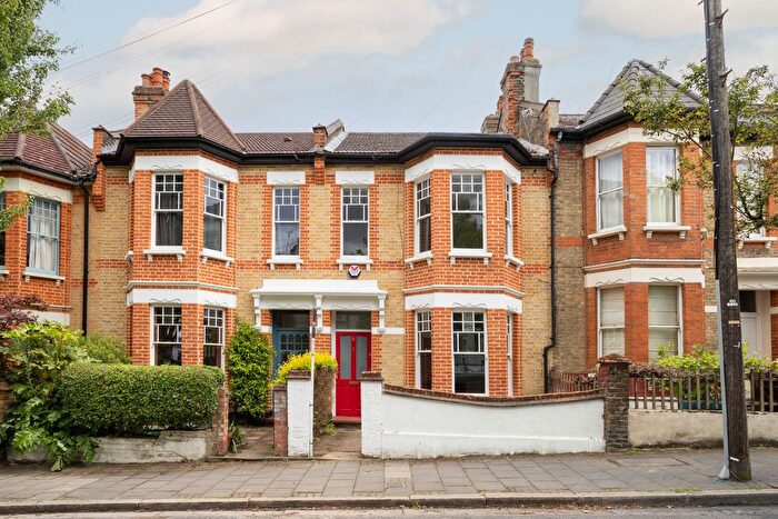 4 Bedroom Terraced House To Rent In Cotesbach Road, London, E5