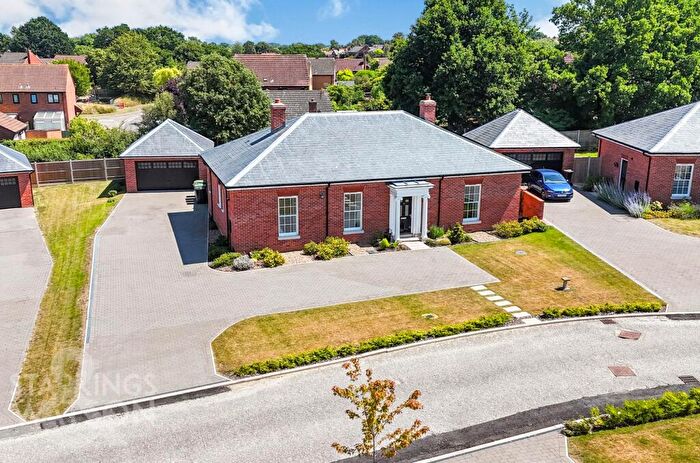 3 Bedroom Detached Bungalow For Sale In Holly Close, Loddon, Norwich, NR14