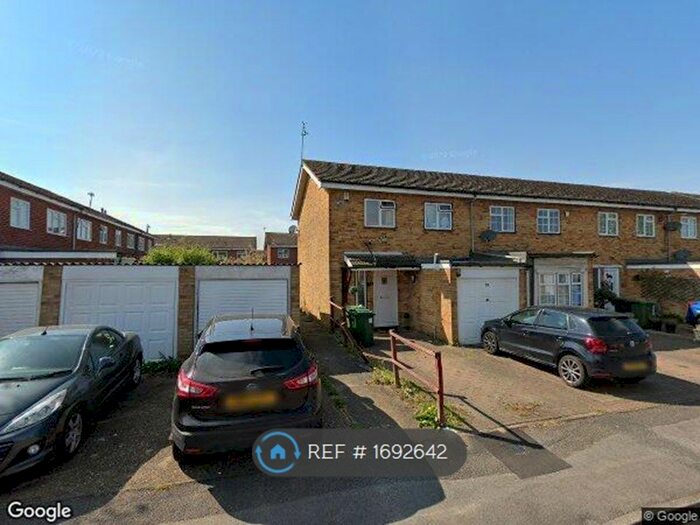 3 Bedroom End Of Terrace House To Rent In Mill Farm Avenue, Sunbury-On-Thames, TW16