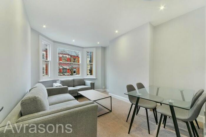 2 Bedroom Flat To Rent In Crewdson Road, London, SW9