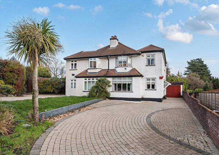 3 Bedroom Semi Detached House For Sale In Elm Grove, Orpington, BR6