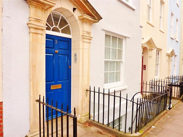 1 Bedroom Flat To Rent In Clifton, York Place, BS8