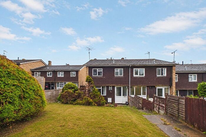 3 Bedroom End Terrace House For Sale In Barnsdale Road, Reading, Berkshire, RG2