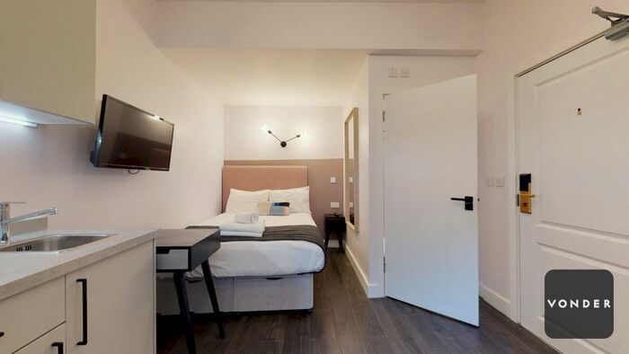 Studio To Rent In Clanricarde Gardens, London, W2