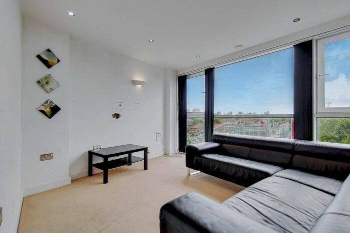 2 Bedroom Flat To Rent In Oceanis Apartments, Royal Victoria Dock, E16