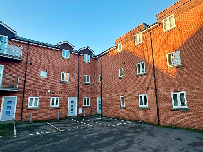 2 Bedroom Flat To Rent In Audley Road, Chippenham, SN14