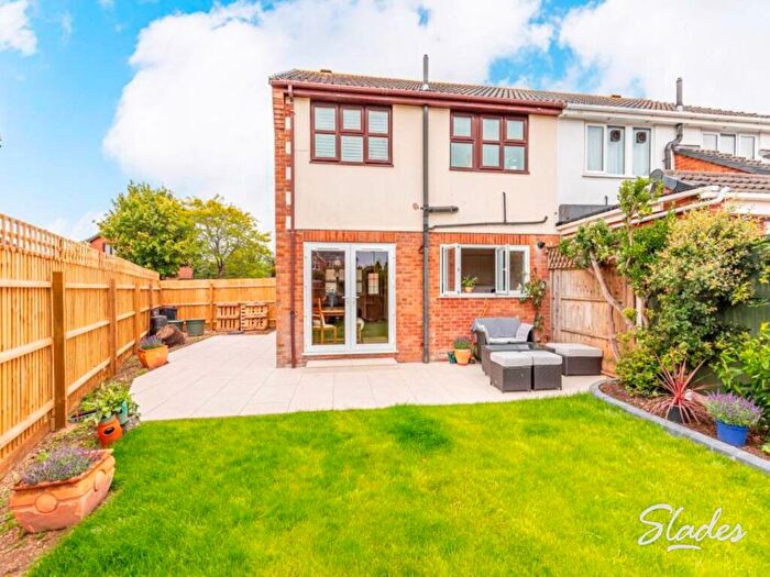 3 Bedroom Semi-Detached House To Rent In Sunderland Drive, Mudeford, Christchurch, BH23