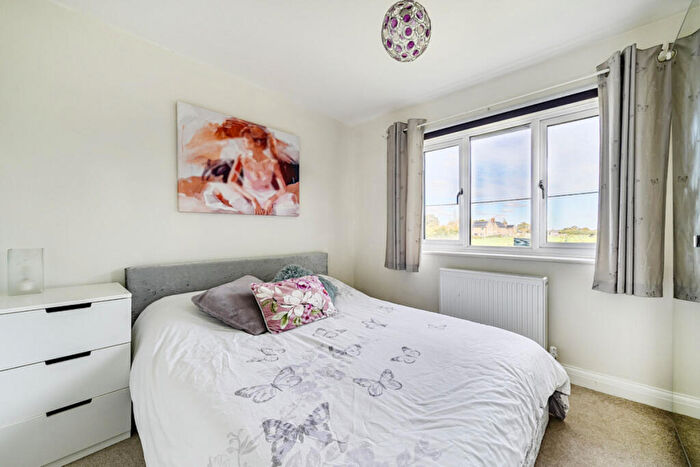 4 Bedroom Detached House For Sale In Blicks Close, Hullavington, SN14