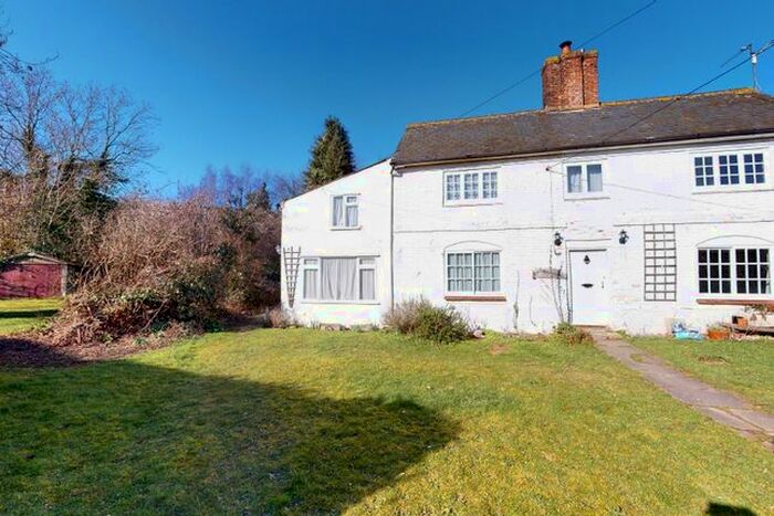 2 Bedroom Property To Rent In The Street, Stockbury, Sittingbourne, ME9