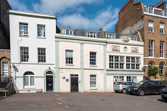 2 Bedroom Flat To Rent In Camberwell Road, Southwark, London, SE5