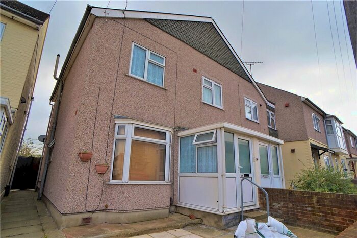 3 Bedroom End Of Terrace House To Rent In Waterdales, Northfleet, Gravesend, DA11