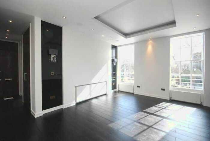 2 Bedroom Flat To Rent In Myddelton Square, Angel, London, EC1R