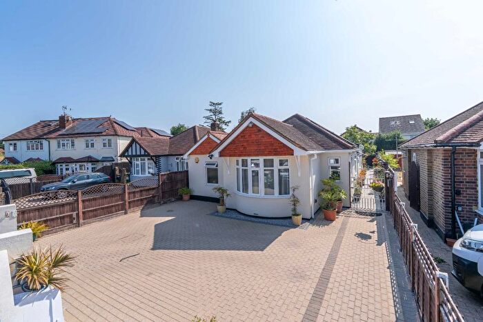 4 Bedroom Detached House For Sale In The Drive, Ashford, TW15