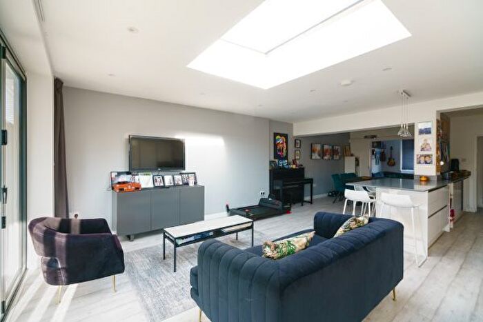 4 Bedroom Semi-Detached House To Rent In Downhurst Avenue, Mill Hill, NW7