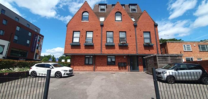 1 Bedroom Flat To Rent In Parkgate House, Park Street, Camberley, GU15