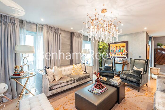 3 Bedroom Flat To Rent In Faulkner House, Tierney Lane, W6
