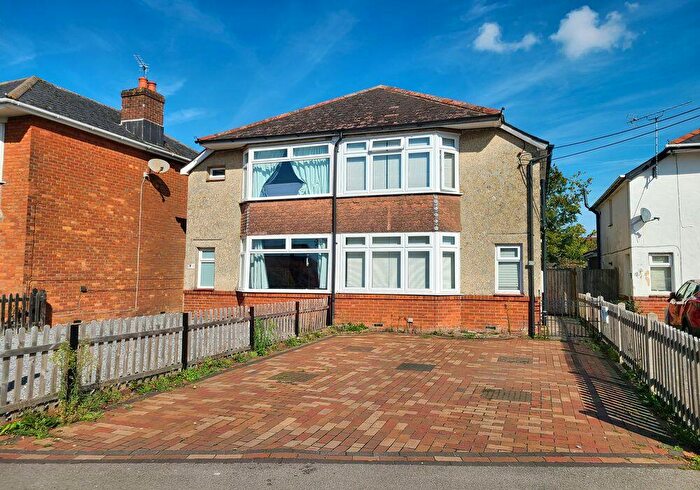 3 Bedroom Semi-Detached House For Sale In Ringwood Road, Central Totton, SO40
