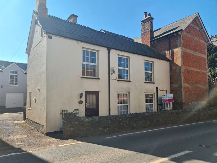 3 Bedroom Semi-Detached House For Sale In East Lyng, East Lyng, Taunton, TA3