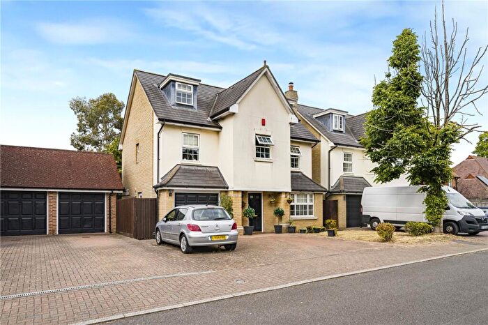 5 Bedroom Detached House For Sale In Williams Way, Bexley Park, Kent, DA2