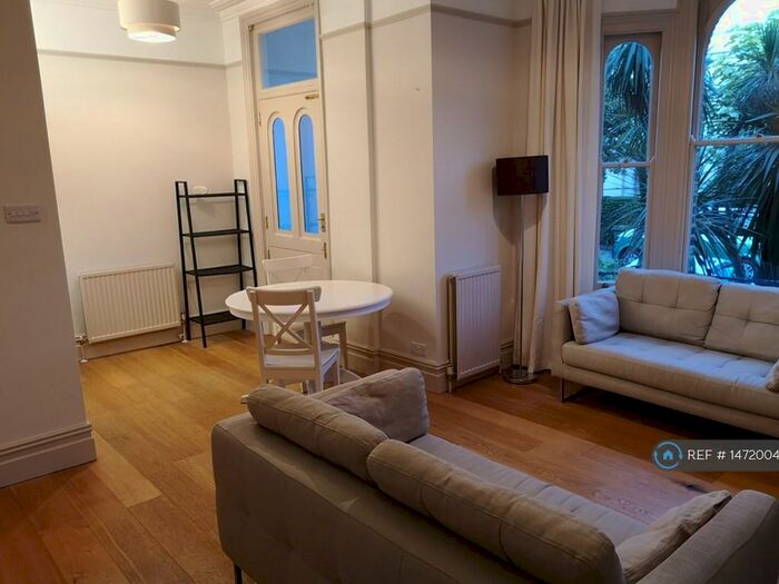 2 Bedroom Flat To Rent In Milton Road, London, SE24