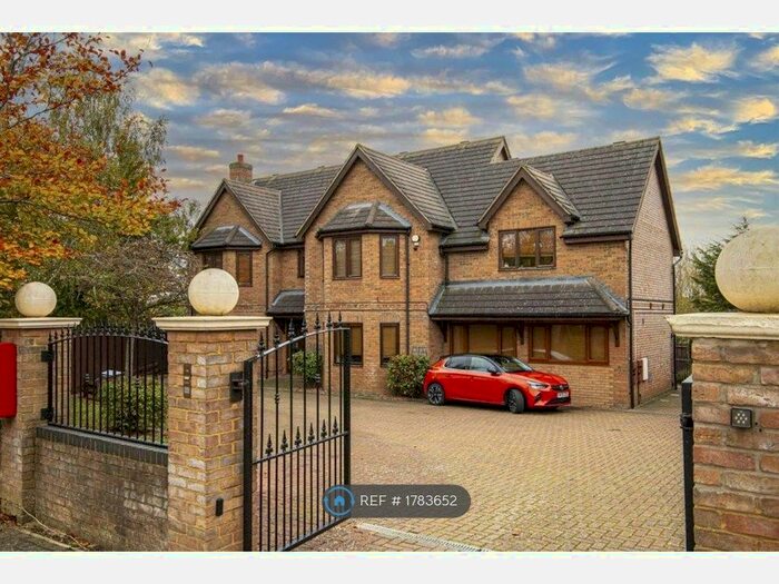 1 Bedroom Property To Rent In Bilbrook Lane, Milton Keynes, MK4