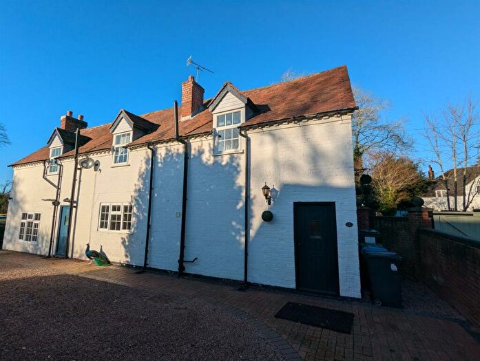 2 Bedroom Cottage To Rent In Wharf Lane, Lapworth, Solihull, B94