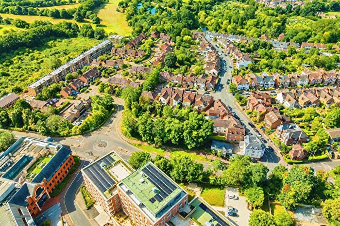 1 Bedroom Apartment For Sale In Grosvenor Road, St. Albans, AL1